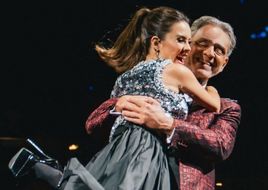 Andrea Bocelli encanta e marca retorno de Sandy aos palcos