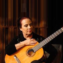 CEC&Iacute;LIA BARRETO