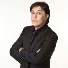TOM CAVALCANTE