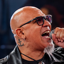 CLEMENTE - 50 ANOS DE ROCK E RESIST&Ecirc;NCIA