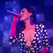 MIRANDA KASSIN - TINY AMY - TRIBUTO AMY WINEHOUSE