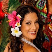 HELGA NEM&Euml;TIK CANTA FAF&Aacute; DE BEL&Eacute;M