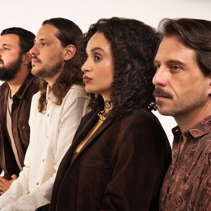 RAIZ CLUB APRESENTA LOONEY GROOVES