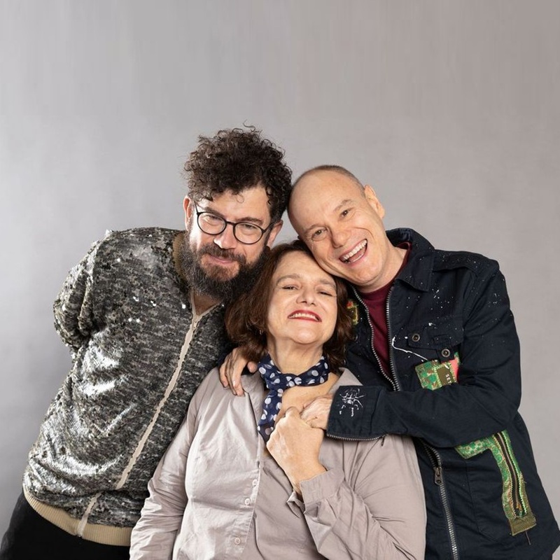 SIMONE GUIMAR&Atilde;ES, KECO BRAND&Atilde;O E BRENO RUIZ APRESENTAM: &ldquo;3 NO CAMINHO&rdquo; - PART. RE