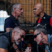 INOCENTES - LAN&Ccedil;AMENTO DO &Aacute;LBUM AC&Uacute;STICO  EDI&Ccedil;&Atilde;O DELUXE