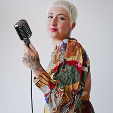 RAIZ CLUB APRESENTA LU&Iacute;ZA STRUFALDI DUO